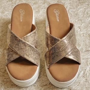 Sandals with rubber sole